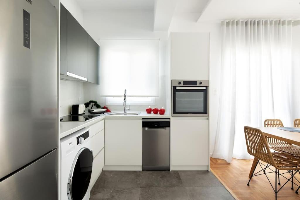 Blue Delta Apartment Palaio Faliro Atenas Exterior foto