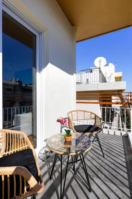 Blue Delta Apartment Palaio Faliro Atenas Exterior foto